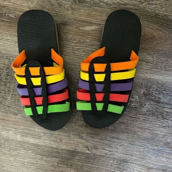 Unbranded Multicolored Rainbow Slip On Sandals Size 6 - Picture 3 of 6
